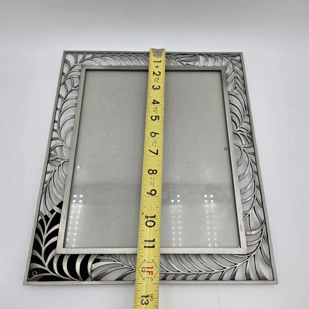 Sixtrees Pewter Picture Frame Ornate Silver Tone Metal Leaf  Velvet 10
